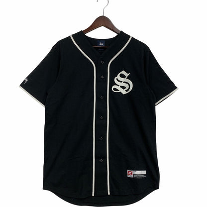 【中古品】【メンズ】 STUSSY ステューシー OLD ENGLISH BASEBALL SHIRT オールドイングリッシュ ベースボール シャツ トップス 142-260409-kh-03-izu サイズ：S カラー：ブラック×ホワイト 万代Net店