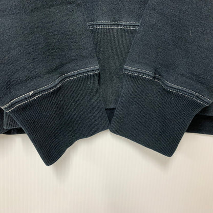 【中古品】【メンズ】 CUSHMAN クッシュマン DOUBLE V-GAZETTE CLOVER PRINT CREWNECK SWEAT ダブル ブイガゼット クローバー プリント クルーネック スウェット トップス 長袖 145-260409-cs-16-izu サイズ：M カラー：ブラック 万代Net店