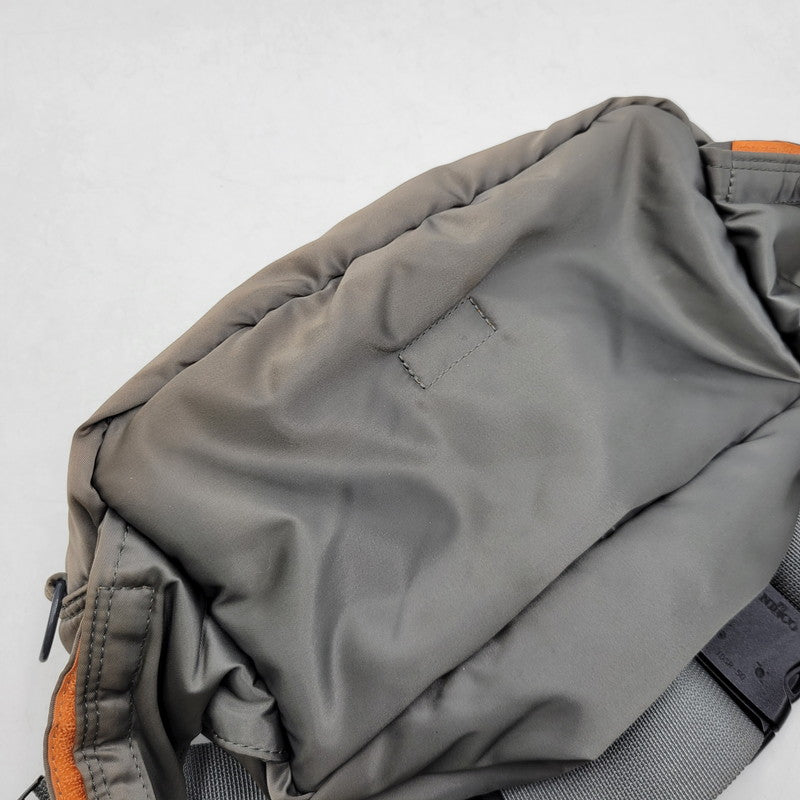 【現状渡し品】【メンズ/レディース】 PORTER ポーター TANKER HIP BAG タンカー ヒップバッグ カバン 鞄 188-260406-as-06-izu カラー：カーキ 万代Net店