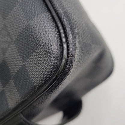 【中古品】【メンズ/レディース】 LOUIS VUITTON ルイ・ヴィトン N47625 BA1183 ダミエ グラフィット トワレ ポーチ バッグ 179-260406-as-05-izu カラー：ブラック 万代Net店