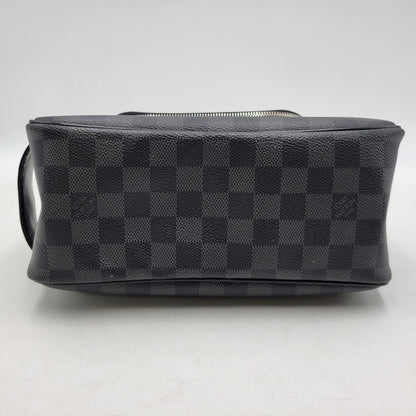 【中古品】【メンズ/レディース】 LOUIS VUITTON ルイ・ヴィトン N47625 BA1183 ダミエ グラフィット トワレ ポーチ バッグ 179-260406-as-05-izu カラー：ブラック 万代Net店