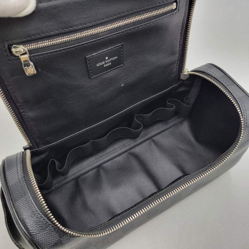 【中古品】【メンズ/レディース】 LOUIS VUITTON ルイ・ヴィトン N47625 BA1183 ダミエ グラフィット トワレ ポーチ バッグ 179-260406-as-05-izu カラー：ブラック 万代Net店