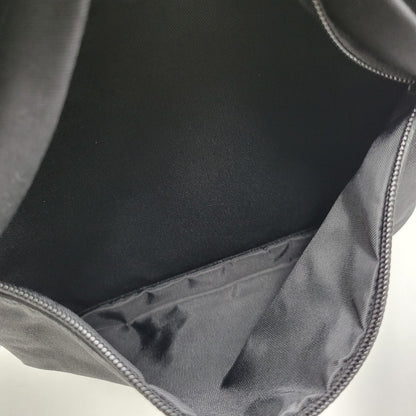 【中古美品】【メンズ/レディース】 CARHARTT WIP カーハートダブリューアイピー NEWHAVEN BACKPACK I032883 ニューヘブンバックパック リュック バッグ カバン 鞄 188-260406-as-07-izu カラー：ブラック 万代Net店