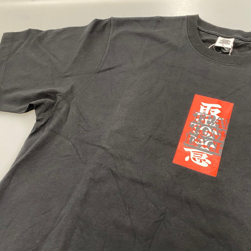 【中古品】【メンズ】 THE BLACK EYE PATCH ブラックアイパッチ BEPSS24EI27 TEAM TOMODACHI HWC TEE チーム トモダチ Tシャツ トップス 半袖 142-260406-cs-03-izu サイズ：XL カラー：ブラック 万代Net店