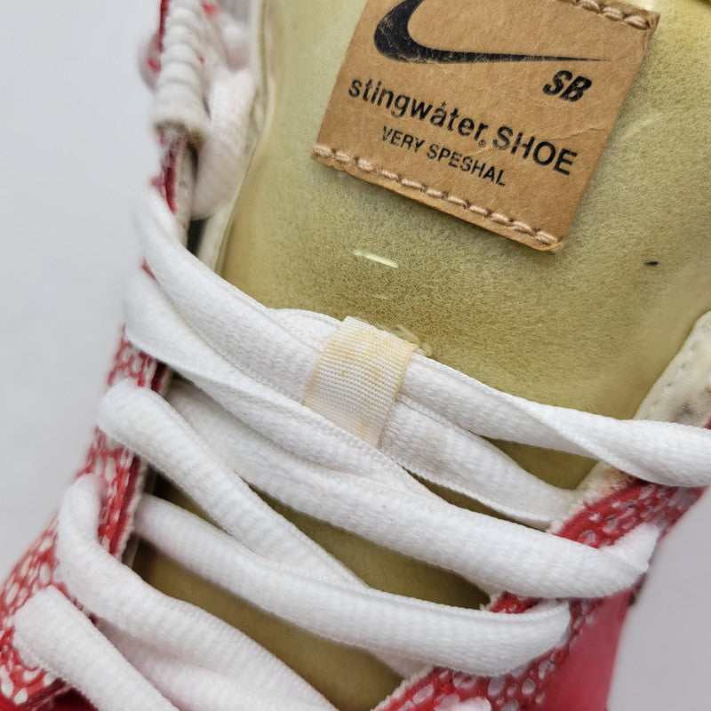 【中古品】【メンズ/レディース】 NIKE SB ナイキエスビー × STINGWATER スティングウォーター DUNK LOW OG QS DH7650-600 SB ダンク ロー OG QS スニーカー シューズ 靴 160-260406-as-13-izu サイズ：26cm カラー：CHILE RED/CLEAR-WHITE-SAIL 万代Net店