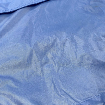 【中古品】【メンズ】 IZOD LACOSTE アイゾッド ラコステ NYLON ANORAK HOODIE ナイロン アノラック フーディー 青円糸巻タグ 146-260607-as-27-izu サイズ：M カラー：ライトブルー 万代Net店
