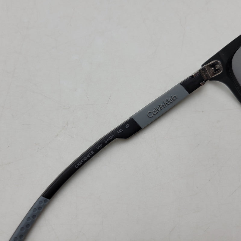 【中古品】【メンズ/レディース】 CALVIN KLEIN カルバン・クライン CK24530SLB SUNGLASSES サングラス 小物 服飾雑貨 203-260410-ay-02-izu サイズ：54口20-145 カラー：ブラック 万代Net店