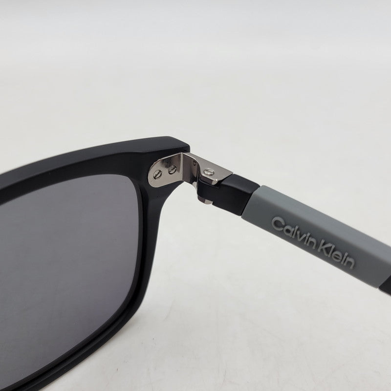 【中古品】【メンズ/レディース】 CALVIN KLEIN カルバン・クライン CK24530SLB SUNGLASSES サングラス 小物 服飾雑貨 203-260410-ay-02-izu サイズ：54口20-145 カラー：ブラック 万代Net店