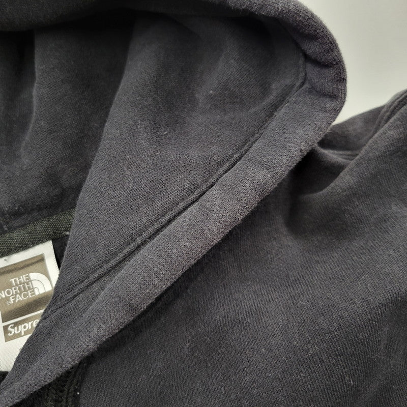 【現状渡し品】【メンズ】 Supreme シュプリーム × THE NORTH FACE ザノースフェイス BANDANA HOODED SWEATSHIRT NT02208I バンダナ フーデッド スウェットシャツ パーカー 149-260412-as-01-izu サイズ：L カラー：ブラック 万代Net店