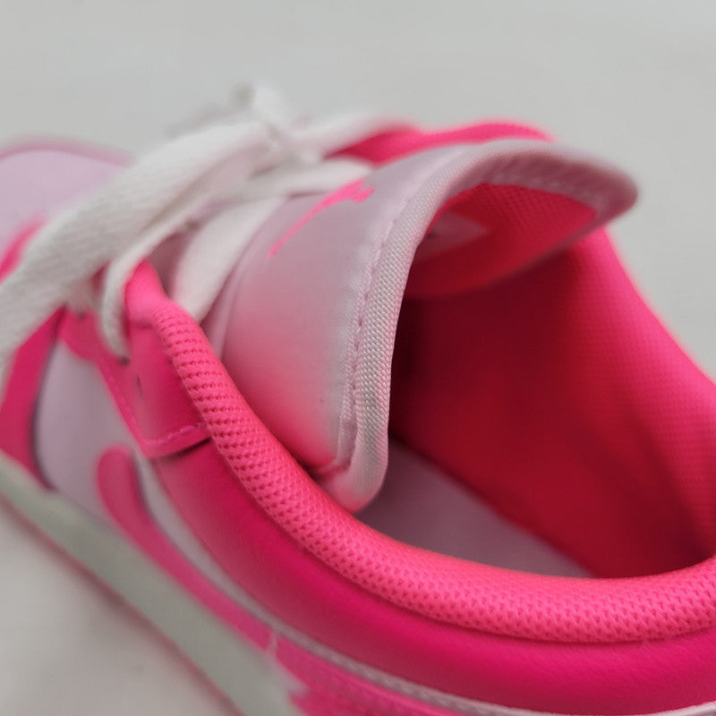 【中古品】【レディース】 NIKE GS ナイキ ジーエス 553560-661 AIR JORDAN 1 LOW VALENTINE’S DAY エア ジョーダン 1 ロー バレンタインデー スニーカー 靴 166-260411-kh-06-izu サイズ：23 カラー：PINK FOAM/HYPER PINK/SUMMIT WHITE 万代Net店