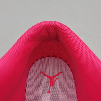 【中古品】【レディース】 NIKE GS ナイキ ジーエス 553560-661 AIR JORDAN 1 LOW VALENTINE’S DAY エア ジョーダン 1 ロー バレンタインデー スニーカー 靴 166-260411-kh-06-izu サイズ：23 カラー：PINK FOAM/HYPER PINK/SUMMIT WHITE 万代Net店