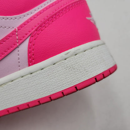 【中古品】【レディース】 NIKE GS ナイキ ジーエス 553560-661 AIR JORDAN 1 LOW VALENTINE’S DAY エア ジョーダン 1 ロー バレンタインデー スニーカー 靴 166-260411-kh-06-izu サイズ：23 カラー：PINK FOAM/HYPER PINK/SUMMIT WHITE 万代Net店