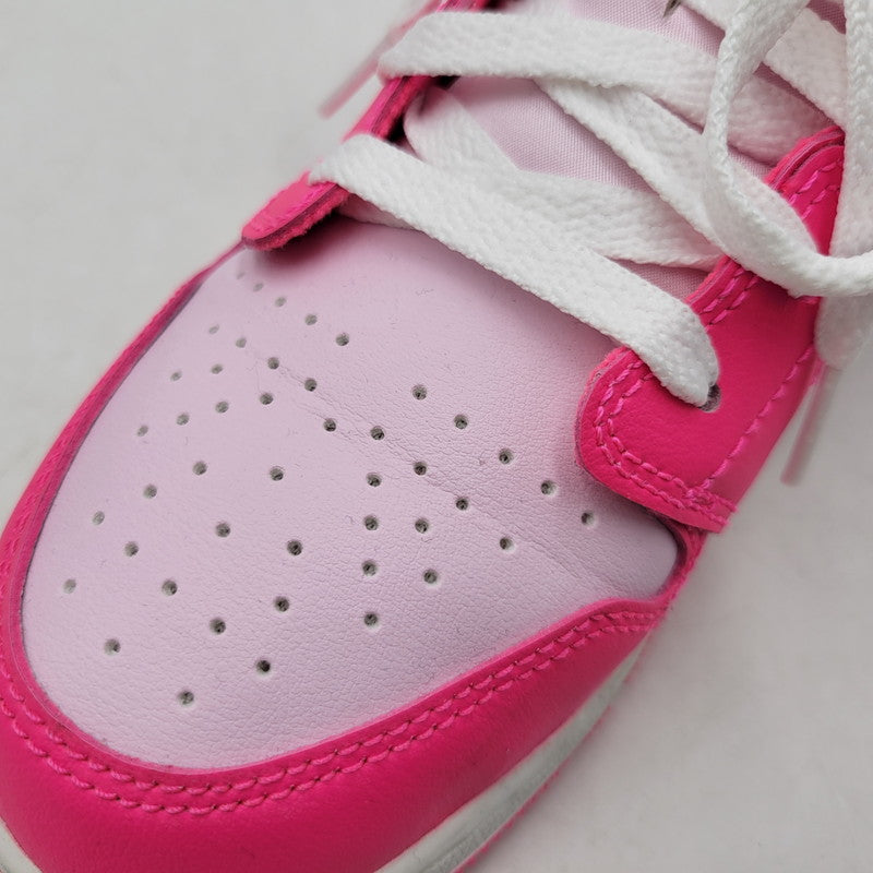 【中古品】【レディース】 NIKE GS ナイキ ジーエス 553560-661 AIR JORDAN 1 LOW VALENTINE’S DAY エア ジョーダン 1 ロー バレンタインデー スニーカー 靴 166-260411-kh-06-izu サイズ：23 カラー：PINK FOAM/HYPER PINK/SUMMIT WHITE 万代Net店