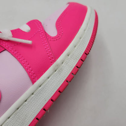 【中古品】【レディース】 NIKE GS ナイキ ジーエス 553560-661 AIR JORDAN 1 LOW VALENTINE’S DAY エア ジョーダン 1 ロー バレンタインデー スニーカー 靴 166-260411-kh-06-izu サイズ：23 カラー：PINK FOAM/HYPER PINK/SUMMIT WHITE 万代Net店