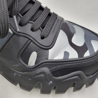 【中古品】【メンズ】 Valentino Garavani ヴァレンティノ・ガラヴァーニ ROCKRUNNER PLUS TY0S0C88MHB ロックランナープラス スニーカー シューズ 靴 183-260412-as-10-izu サイズ：40 カラー：ブラック系 万代Net店