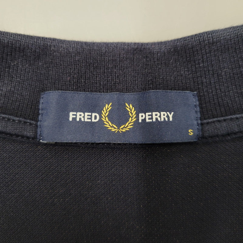 【中古品】【メンズ】 FRED PERRY フレッドペリー M3600 THE FRED PERRY SHIRT ザ フレッド ペリー シャツ トップス 半袖 141-260602-ya-08-izu サイズ：S カラー：ネイビー 万代Net店