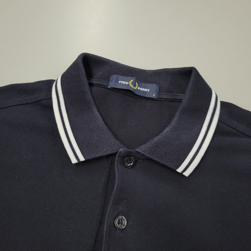 【中古品】【メンズ】 FRED PERRY フレッドペリー M3600 THE FRED PERRY SHIRT ザ フレッド ペリー シャツ トップス 半袖 141-260602-ya-08-izu サイズ：S カラー：ネイビー 万代Net店