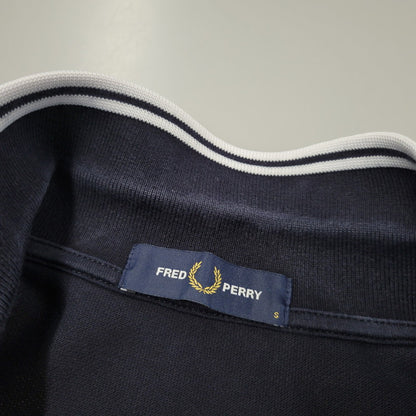 【中古品】【メンズ】 FRED PERRY フレッドペリー M3600 THE FRED PERRY SHIRT ザ フレッド ペリー シャツ トップス 半袖 141-260602-ya-08-izu サイズ：S カラー：ネイビー 万代Net店