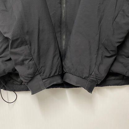 【中古品】【メンズ】 ARC'TERYX アークテリクス 24105-129829 ATOM AR HOODY アトム フーディ ジャケット アウター 144-260414-kh-06-izu サイズ：L カラー：ブラック 万代Net店