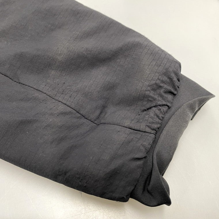 【中古品】【メンズ】 ARC'TERYX アークテリクス 24105-129829 ATOM AR HOODY アトム フーディ ジャケット アウター 144-260414-kh-06-izu サイズ：L カラー：ブラック 万代Net店