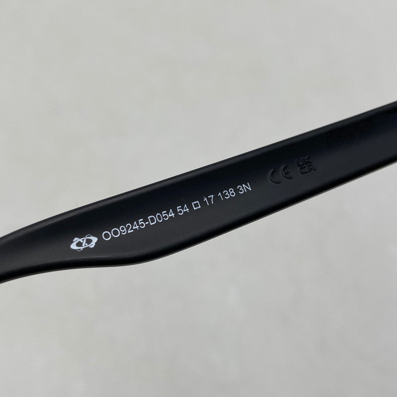 【中古美品】【メンズ/レディース】 OO9245-D054 FROGSKINS SUNGLASSES フロッグスキン サングラス 203-260413-cs-14-izu サイズ：54口17-138 カラー：ブラック 万代Net店
