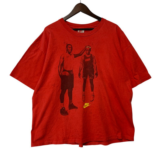 【中古品】【メンズ】 NIKE ナイキ MICHAEL JORDAN＆SPIKE LEE マイケルジョーダン×スパイクリー USA製 THE BEST ON EARTH MARS TEE ザ ベスト オン アース マーズ ティー トップス 半袖 146-260413-cs-04-izu サイズ：XL カラー：レッド 万代Net店
