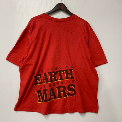 【中古品】【メンズ】 MICHAEL JORDAN＆SPIKE LEE マイケルジョーダン×スパイクリー USA製 THE BEST ON EARTH MARS TEE ザ ベスト オン アース マーズ ティー トップス 半袖 146-260413-cs-04-izu サイズ：XL カラー：レッド 万代Net店