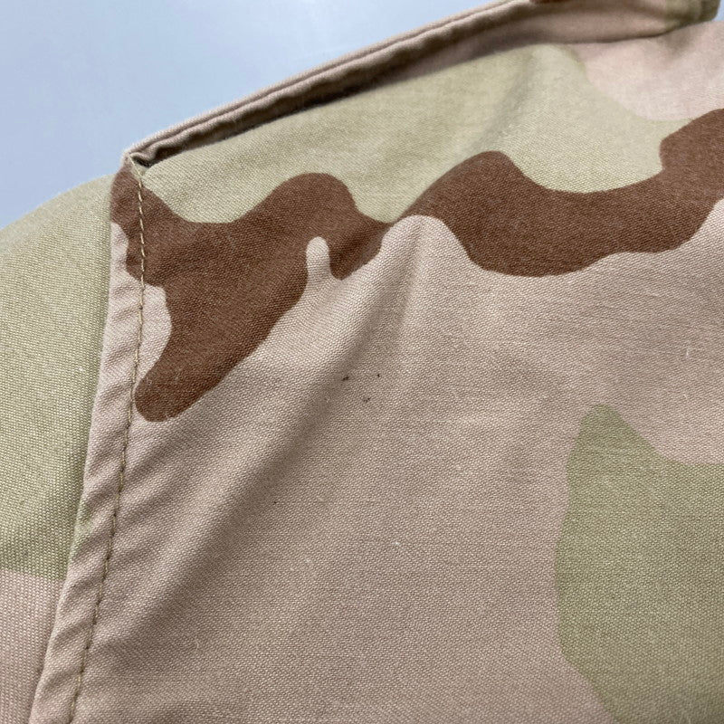 【中古品】【メンズ】 U.S.ARMY ユーエスアーミー SP0100-99-D-0303 COAT COLD WEATHER FIELD DESERT CAMOUFLAGE PATTERN コート コールドウェザー フィールド デザート カモフラージュ パターン アウター 146-260414-kh-07-izu カラー：マルチ 万代Net店