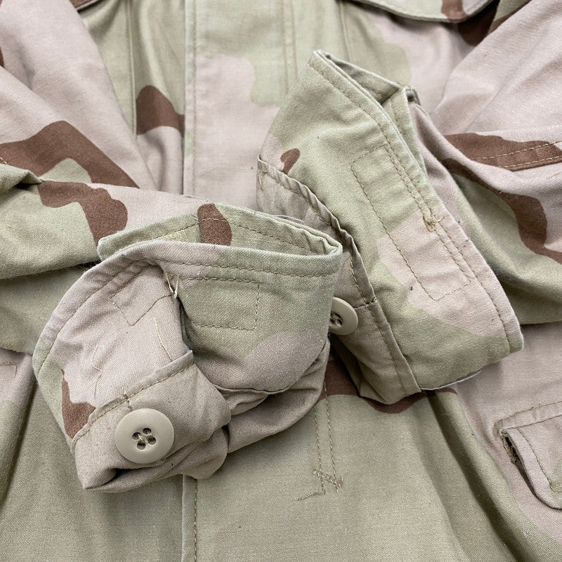 【中古品】【メンズ】 U.S.ARMY ユーエスアーミー SP0100-99-D-0303 COAT COLD WEATHER FIELD DESERT CAMOUFLAGE PATTERN コート コールドウェザー フィールド デザート カモフラージュ パターン アウター 146-260414-kh-07-izu カラー：マルチ 万代Net店