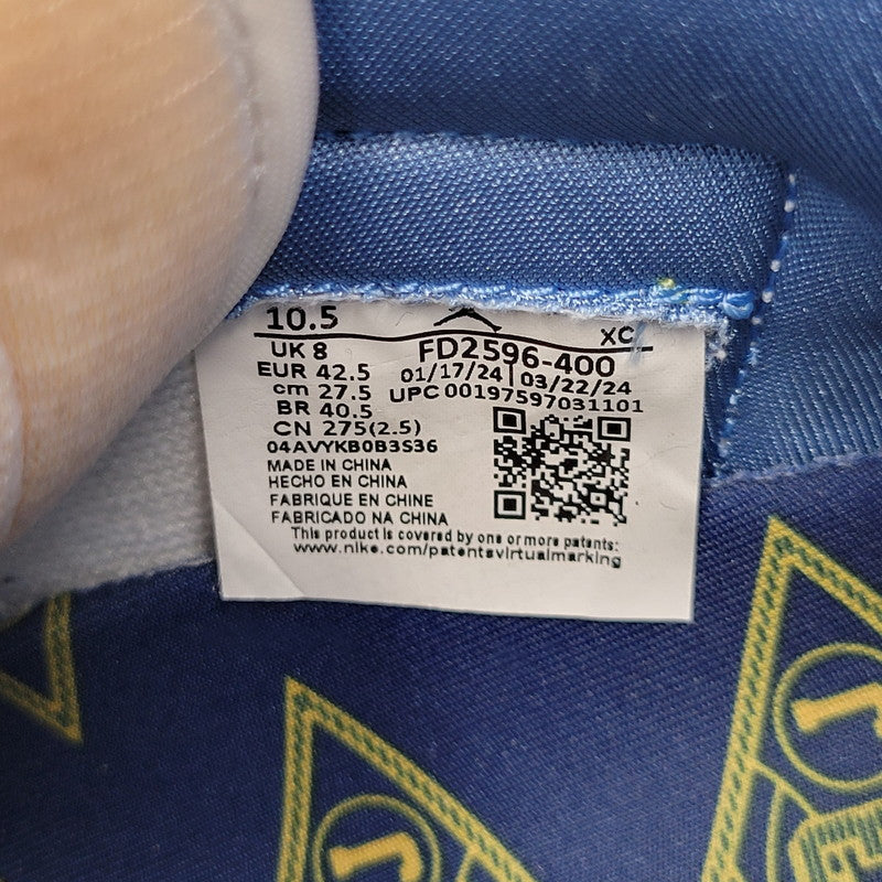 【中古品】【メンズ】 NIKE ナイキ FD2596-400 WOMEN'S AIR JORDAN 1 RETRO HIGH OG ウィメンズ エア ジョーダン 1 レトロ ハイ OG ファースト イン フライト スニーカー 靴 160-260416-kh-09-izu サイズ：27.5 カラー：UNIVERSITY BLUE/UNIVERSITY GOLD-SAIL 万代Net店