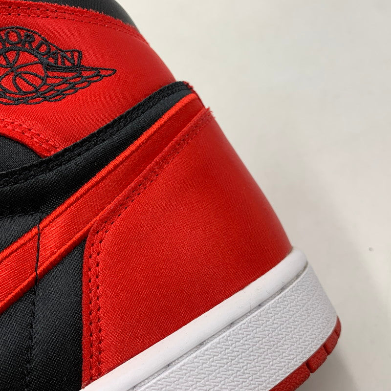 【中古品】【メンズ】 NIKE ナイキ FD4810-061 WOMEN'S AIR JORDAN 1 RETRO HIGH OG SATIN BRED ウィメンズ エア ジョーダン 1 レトロ ハイ サテンブレッド スニーカー 靴 160-260416-kh-18-izu サイズ：28 カラー：BLACK/UNIVERSTY RED-WHITE 万代Net店