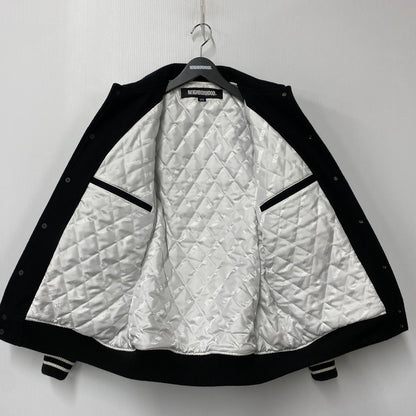 【中古品】【メンズ】 NEIGHBORHOOD ネイバーフッド 252SZNH-JKM03S STADIUM JACKET スタジアムジャケット スタジャン アウター 142-260417-kh-06-izu サイズ：L カラー：ブラック×ホワイト 万代Net店