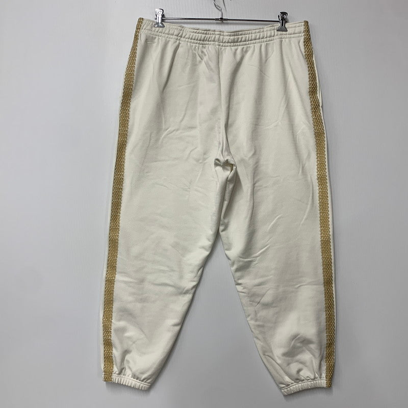 【中古品】【メンズ】 NIKE ナイキ × KOBE BRYANT コービーブライアント THERMA-FIT BASKETBALL TROUSERS HQ4699-133 サーマフィット バスケットボール トラウザーズ パンツ 159-260420-as-15-izu サイズ：XL カラー：ホワイト系×ゴールド 万代Net店