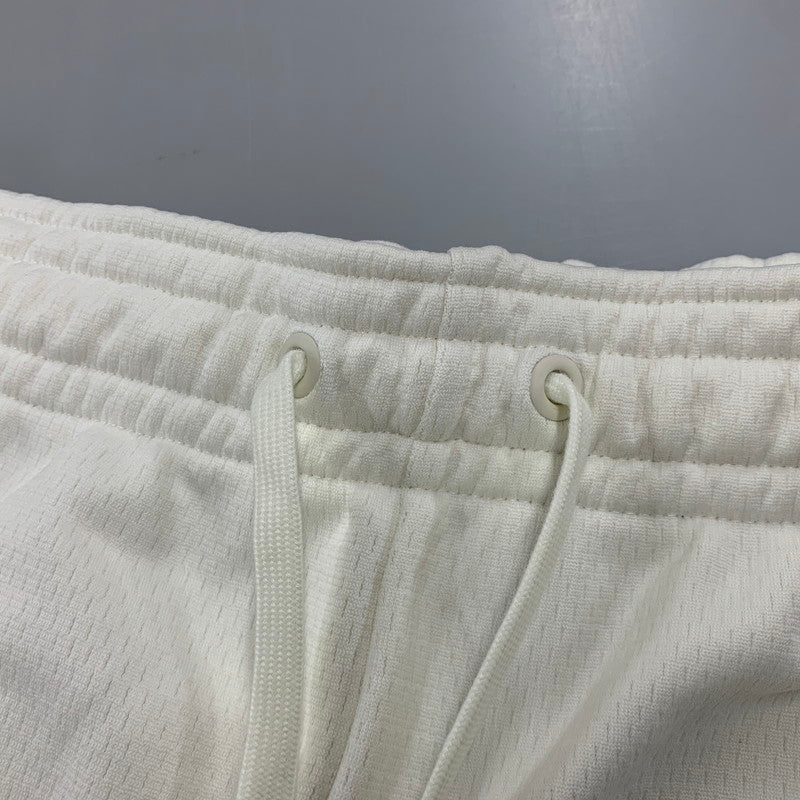 【中古品】【メンズ】 NIKE ナイキ × KOBE BRYANT コービーブライアント THERMA-FIT BASKETBALL TROUSERS HQ4699-133 サーマフィット バスケットボール トラウザーズ パンツ 159-260420-as-15-izu サイズ：XL カラー：ホワイト系×ゴールド 万代Net店