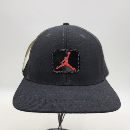 【中古品】【メンズ/レディース】 NIKE ナイキ AIR JORDAN 11 CAP 562915 エアジョーダン11 キャップ 台湾製 帽子 185-260419-as-05-izu サイズ：ONE SIZE カラー：ブラック 万代Net店