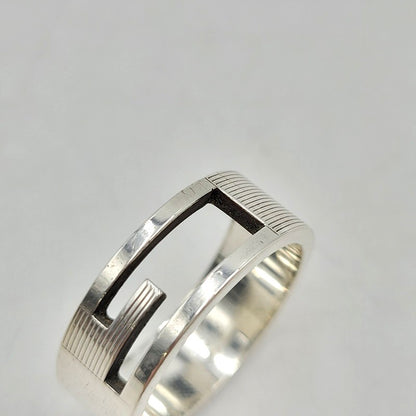 【中古品】【メンズ/レディース】 GUCCI グッチ 925 ブランデッドGリング 指輪 アクセサリー 182-260419-as-21-izu サイズ：21 カラー：シルバー 万代Net店