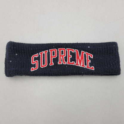 【中古品】【メンズ/レディース】 Supreme シュプリーム × NEW ERA ニューエラ SEQUIN ARC LOGO HEADBAND スパンコール アーチロゴ ヘッドバンド ヘアバンド 185-260419-as-04-izu サイズ：F カラー：ネイビー 万代Net店
