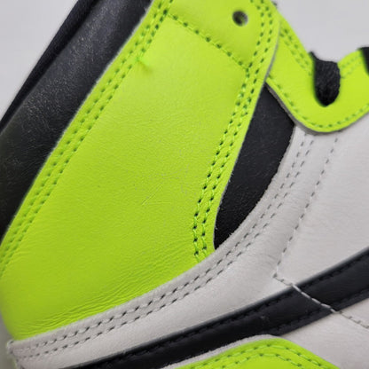 【中古品】【メンズ】 NIKE ナイキ AIR JORDAN 1 RETRO HIGH OG 555088-702 エア ジョーダン 1 レトロ ハイ OG スニーカー シューズ 靴 160-260419-as-19-izu サイズ：27cm カラー：VOLT/BLACK-SAIL 万代Net店