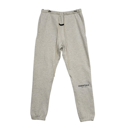 【中古品】【メンズ】 FEAR OF GOD FOG ESSENTIALS フィア オブ ゴッド エッセンシャルズ FLEECE SWEATPANTS フリーススウェットパンツ 153-260420-as-06-izu サイズ：L カラー：グレー系 万代Net店
