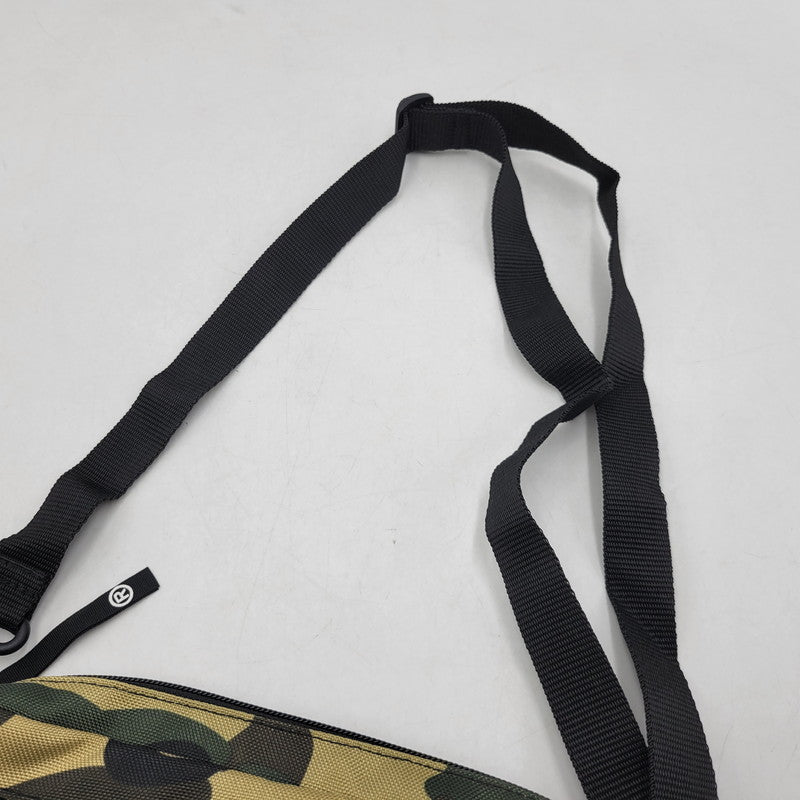【中古品】【メンズ/レディース】 A BATHING APE アベイシングエイプ 001GDB701041X 1ST CAMO CORDURA MINI SHOULDER BAG カモ コーデュラ ミニ ショルダー バッグ カバン 鞄 188-260424-cs-15-izu カラー：マルチ 万代Net店