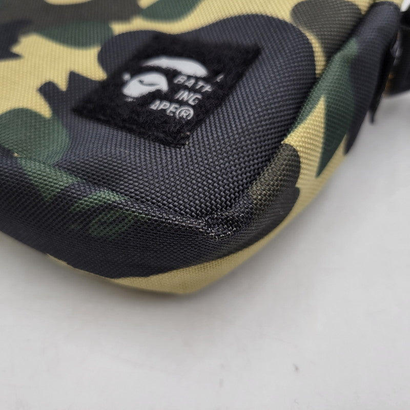 【中古品】【メンズ/レディース】 A BATHING APE アベイシングエイプ 001GDB701041X 1ST CAMO CORDURA MINI SHOULDER BAG カモ コーデュラ ミニ ショルダー バッグ カバン 鞄 188-260424-cs-15-izu カラー：マルチ 万代Net店