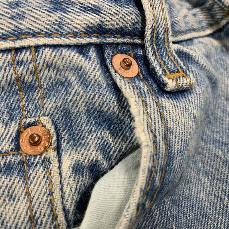 【中古品】【メンズ】 Levi's リーバイス DENIM PANTS デニムパンツ 刻印520 USA製 ジーンズ ボトムス 157-260423-as-06-izu サイズ：33×34 カラー：ライトインディゴ 万代Net店
