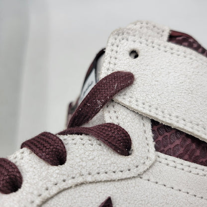 【中古品】【メンズ】 NIKE ナイキ × A MA MANIERE ア マ マニエール AIR JORDAN 1 RETRO HIGH OG DO7097-100 エア ジョーダン 1 レトロ ハイ OG コラボ スニーカー シューズ 靴 160-260424-ay-01-izu サイズ：29cm カラー：SAIL/BURGUNDY CRUSH 万代Net店
