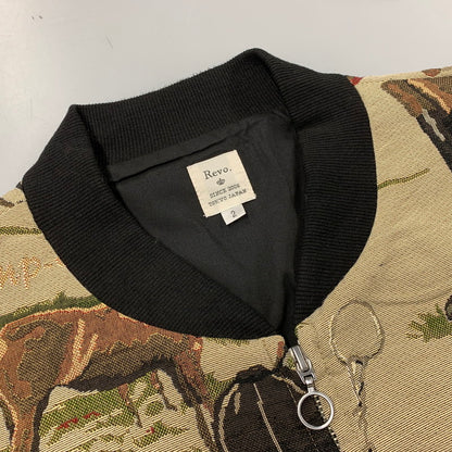 【中古品】【メンズ】 REVO. レヴォ ゴブラン織り 馬柄 ZIPUP BLOUSON JACKET ジップアップ ブルゾン ジャケット アウター 147-260425-cs-14-izu サイズ：2 カラー：マルチ 万代Net店
