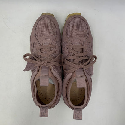 【中古品】【メンズ/レディース】 CLARKS×RONNIE FIEG クラークス×ロニーファイグ 8TH STREET BREACON エイス ストリート ブリーコン スニーカー シューズ 靴 164-260425-cs-12-izu サイズ：7 1/2 G カラー：パープル系 万代Net店