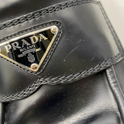 【中古品】【メンズ】 PRADA プラダ 2DE129 モノリス ブラッシュドレザー ローファー シューズ 靴 183-260426-as-03-izu サイズ：8 カラー：ブラック 万代Net店