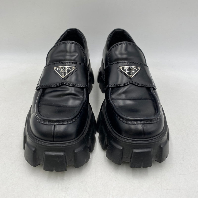【中古品】【メンズ】 PRADA プラダ 2DE129 モノリス ブラッシュドレザー ローファー シューズ 靴 183-260426-as-03-izu サイズ：8 カラー：ブラック 万代Net店