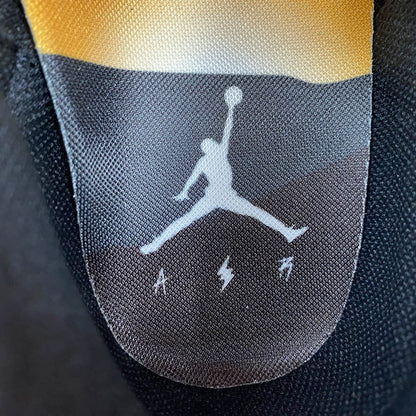 【中古美品】【メンズ】 NIKE ナイキ × J BALVIN Jバルヴィン AIR JORDAN 3 RETRO SP FN0344-001 エア ジョーダン 3 レトロ SP スニーカー 靴 160-260426-as-07-izu サイズ：27cm カラー：BLACK/SOLAR FLARE 万代Net店