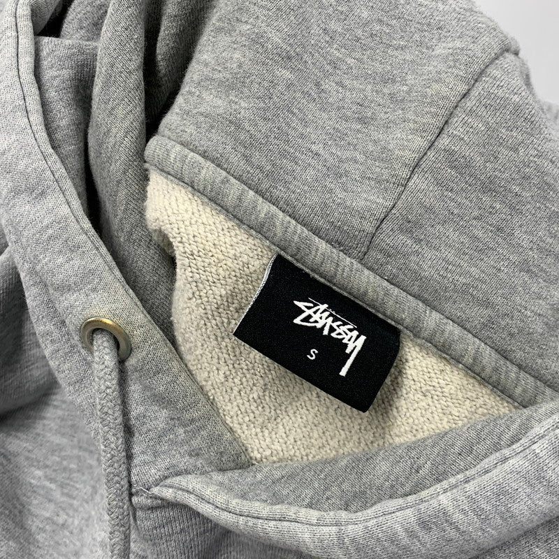 【中古品】【メンズ】 STUSSY ステューシー BASIC LOGO PULLOVER HOODIE ベーシック ロゴ プルオーバー フーディー トップス 長袖 142-260427-ya-09 -izu サイズ：S カラー：GRAY 万代Net店