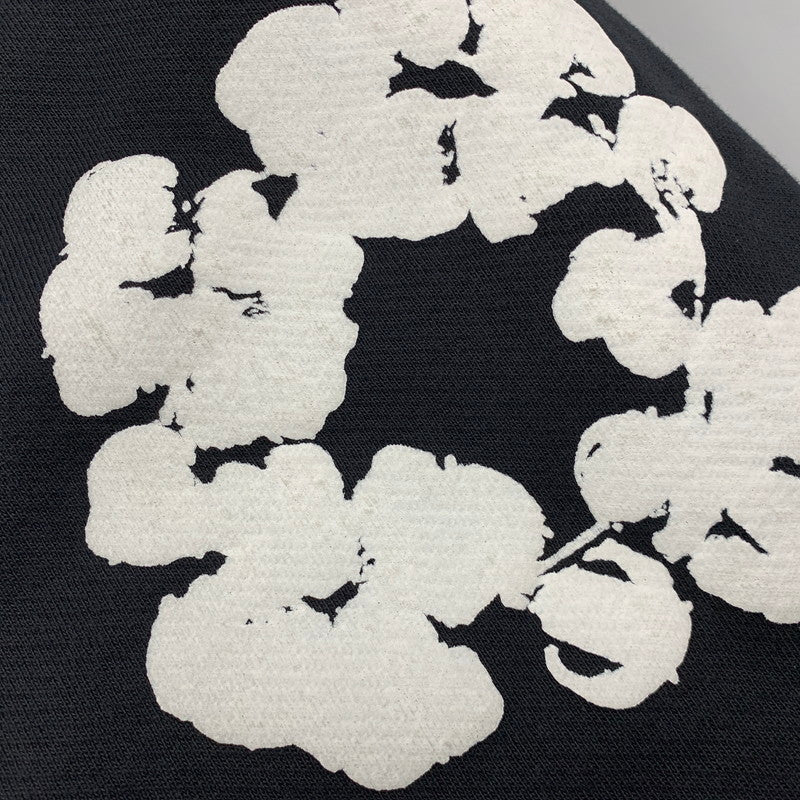 【中古品】【メンズ】 DENIM TEARS デニムティアーズ COTTON WREATH BAGGY SWEATPANTS コットン リース バギー スウェットパンツ ズボン ボトムス 153-260428-ya-06-izu サイズ：XS カラー：BLACK 万代Net店